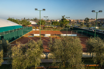 Tennis courts adjacent to the residence